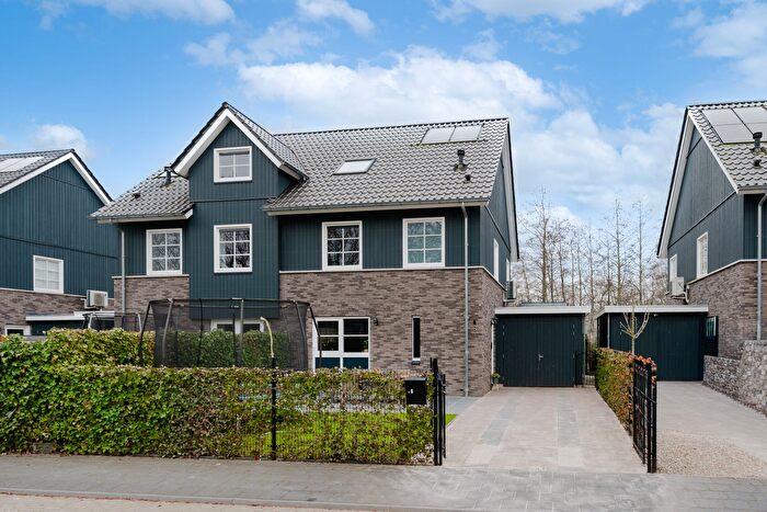 9-kamerhuis te koop in Burmaniapark, Drachten