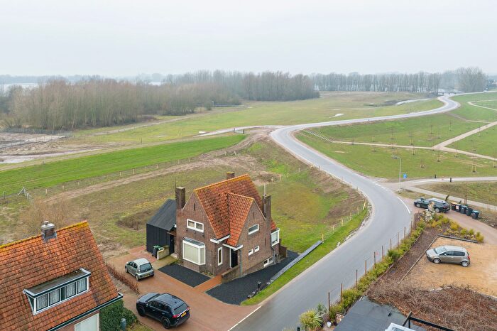 4-kamerhuis te koop in Vuren, Vuren