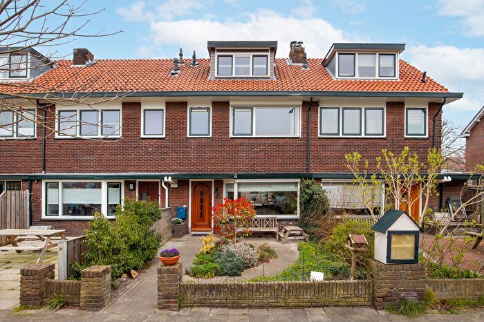 4-kamerhuis te koop in Hoge Mors, Leiden