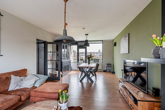 3-kamerappartement te koop in Vlaardingen – Hugo de Vriesstraat, Lage Weide