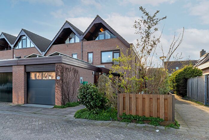 6-kamerhuis te koop in Ervenbuurt, Capelle aan den IJssel