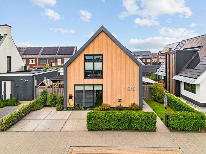 6-kamerhuis te koop in Urkerland, Urk