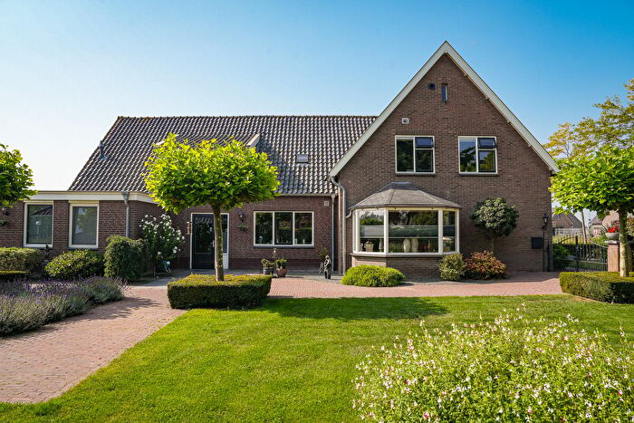 6-kamerhuis te koop in Buitengebied Boven-Leeuwen, Boven-Leeuwen