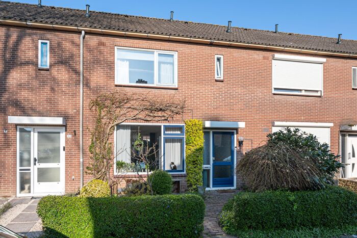5-kamerhuis te koop in Nieuwe-Tonge woonkern, Nieuwe-Tonge