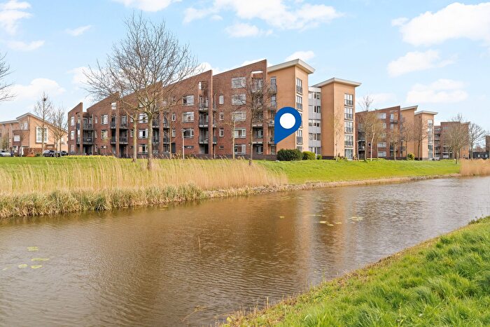 4-kamerappartement te koop in Bergschenhoek – Heinsiushof, Eilandenbuurt