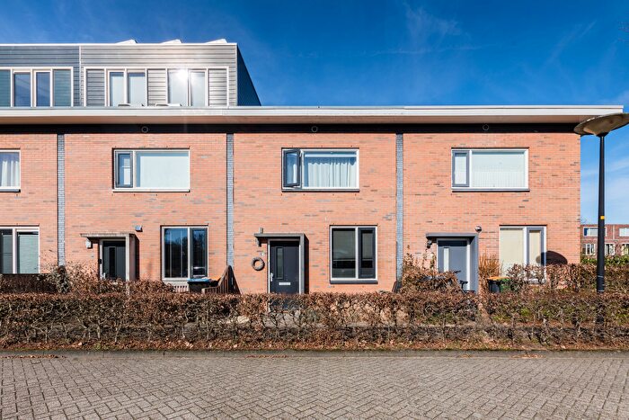 4-kamerhuis te koop in Het Jeurlink, Deventer