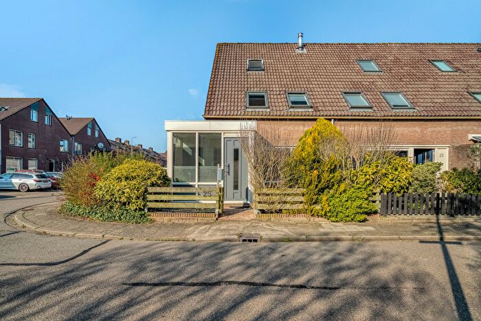 5-kamerhuis te koop in Strokenbuurt, Zoetermeer
