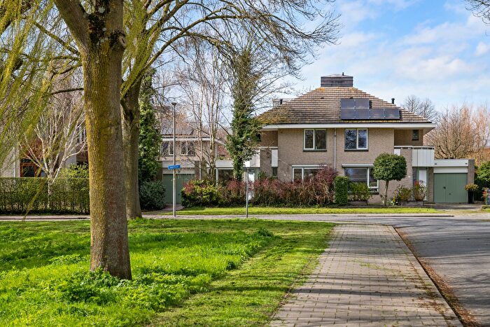 6-kamerhuis te koop in Rotterdam – Voorhout, Molenlaankwartier