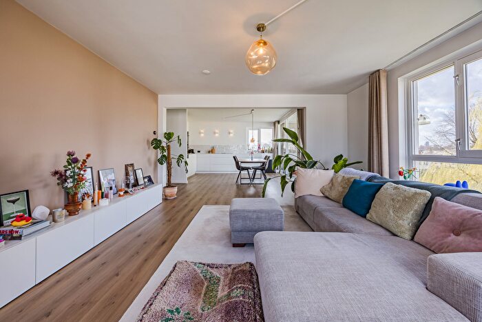 3-kamerappartement te koop in Rotterdam – Rietkerkweg, Prinsenland