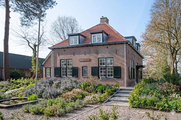 5-kamerhuis te koop in Verspreide huizen Gorssel, Gorssel