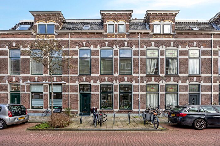 6-kamerhuis te koop in Burgemeesterswijk, Leiden
