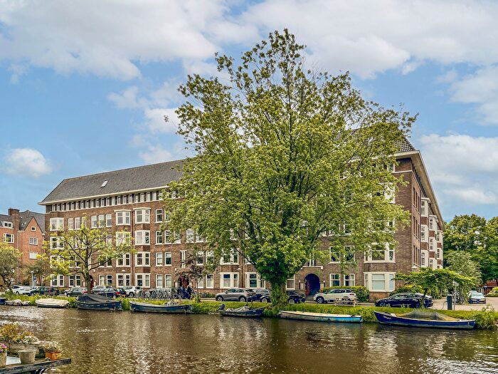 3-kamerappartement te huur in Wielingenbuurt, Amsterdam