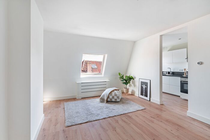3-kamerappartement te koop in Den Haag – Regentesselaan, Rond de Energiecentrale