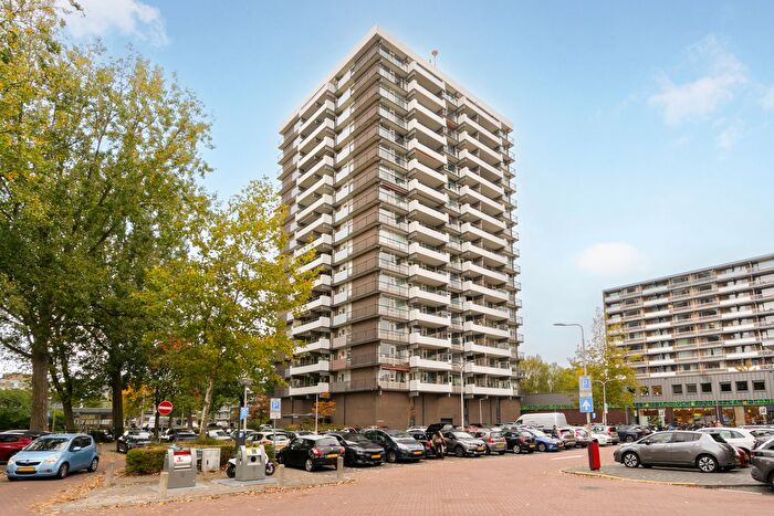 4-kamerappartement te koop in Kringloopbuurt, Amstelveen