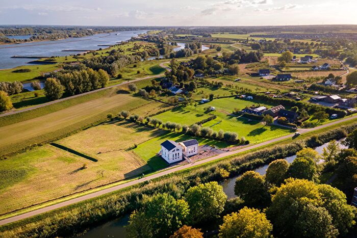 7-kamerhuis te koop in Passewaaij e.o., Tiel