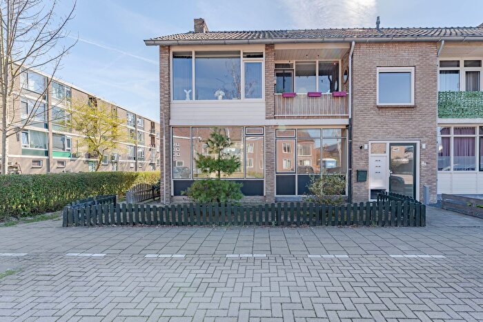 3-kamerappartement te koop in Oranjewijk Noord, Waddinxveen