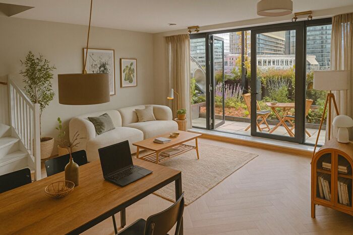 3-kamerappartement te koop in Amsterdam – Rijnlandlaan, Schipluidenbuurt