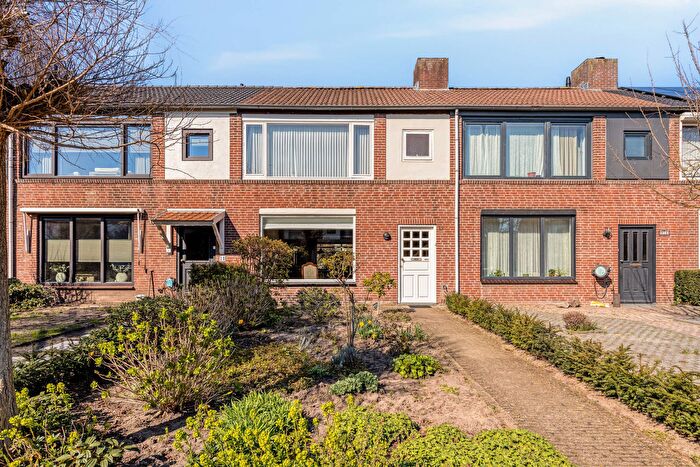 5-kamerhuis te koop in Helmond – van Graftstraat, Straakven