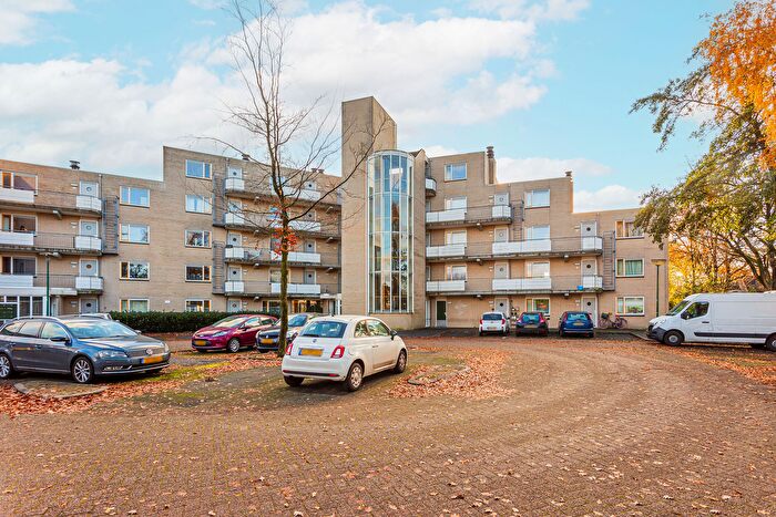 3-kamerappartement te koop in Bilthoven – Hugo van der Goeslaan, De Leijen