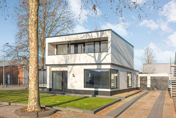 9-kamerhuis te koop in De Mors en Plaagslagen, Rijssen