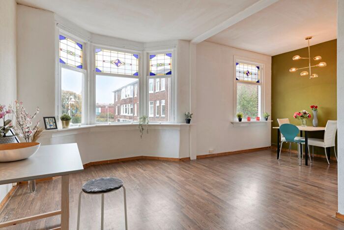 2-kamerappartement te koop in Den Haag – Withuysstraat, Laakkwartier-West