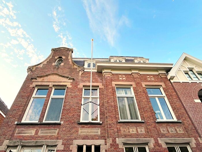 8-kamerhuis te koop in Gouda – van Beverninghlaan, Nieuwe Park Oost