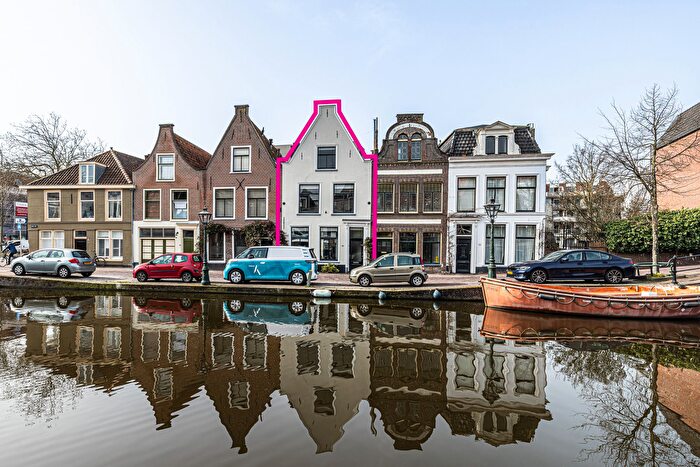 6-kamerhuis te koop in Molenbuurt, Leiden