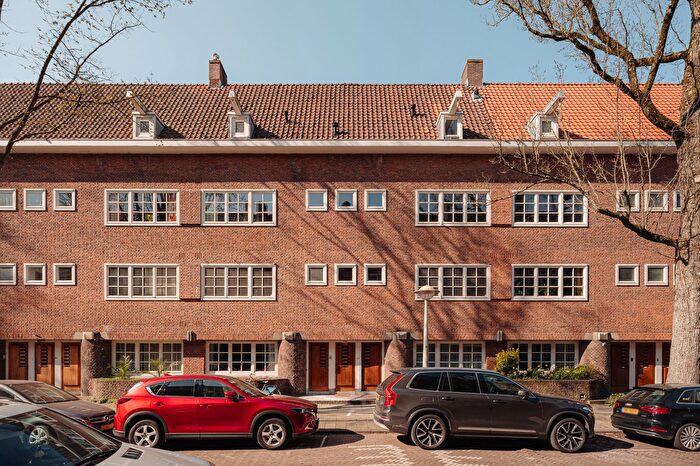 7-kamerappartement te koop in Amsterdam – Leonardostraat, Minervabuurt-Noord