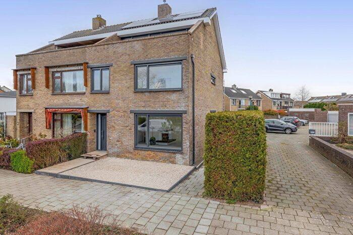 6-kamerhuis te koop in Berkel Dorp, Berkel en Rodenrijs