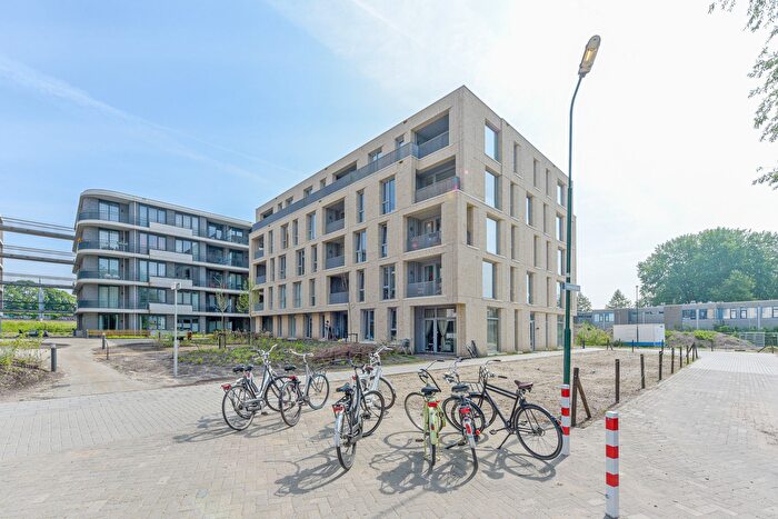 3-kamerappartement te huur in Schepenbuurt, Cartesiusweg e.o., Utrecht