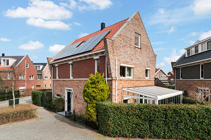 6-kamerhuis te koop in Eilandenbuurt-Noordoost, Zoetermeer