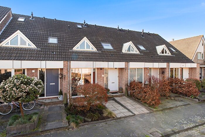 6-kamerhuis te koop in Uitbreiding Dorp, Bergambacht