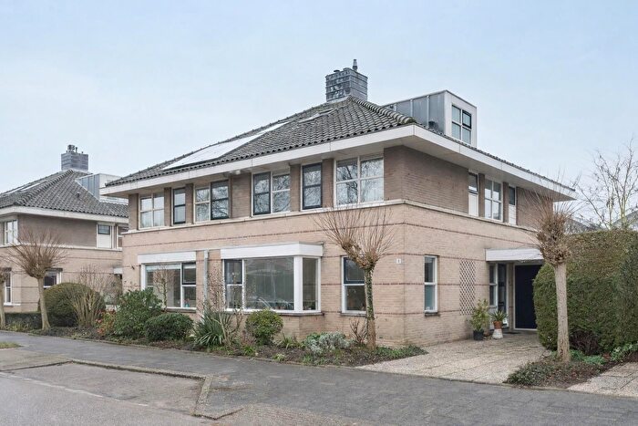 6-kamerhuis te koop in Barendrecht – Strausslaan, Nieuweland 1