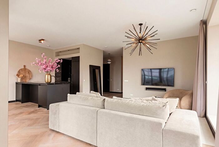 4-kamerappartement te huur in Kop Zuidas, Amsterdam