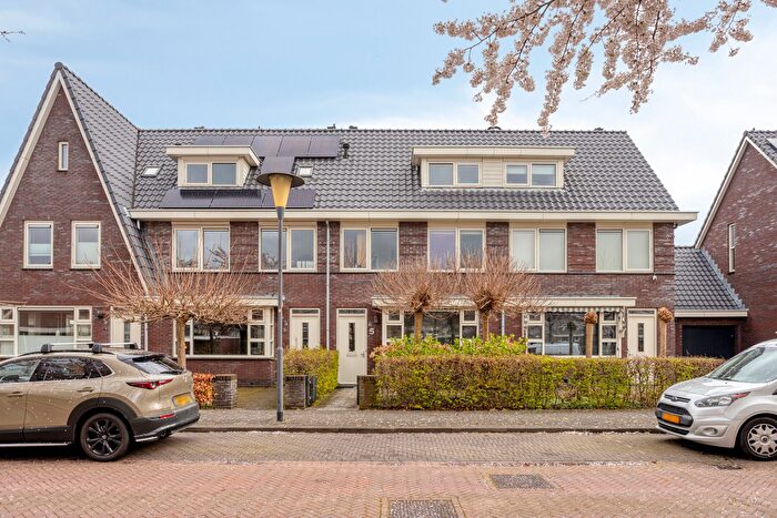 5-kamerhuis te koop in Oosteinde, Aalsmeer