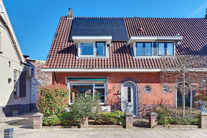5-kamerhuis te koop in Zeebuurt West, Harderwijk