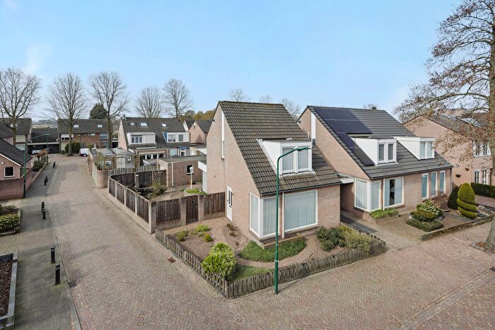 4-kamerhuis te koop in Heesch – Klokbeker, Bekerbuurt