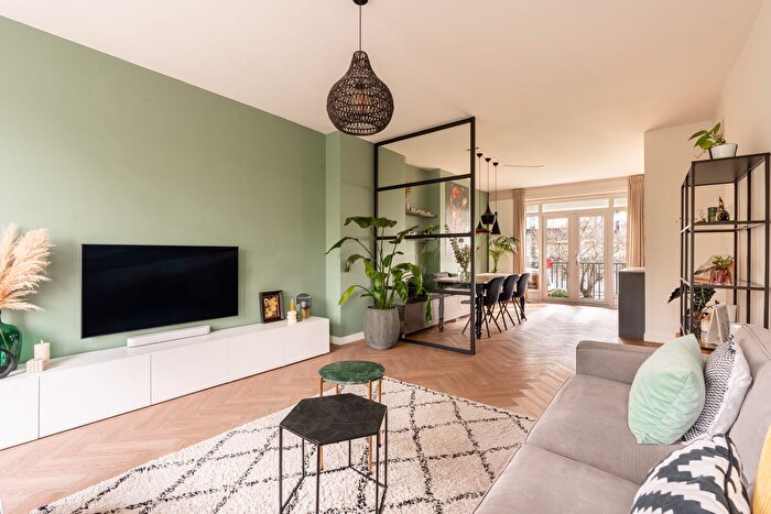 4-kamerappartement te koop in Amsterdam – James Rosskade, Robert Scottbuurt-West