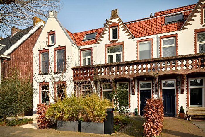 5-kamerhuis te koop in Oranjebuurt, Amstelveen
