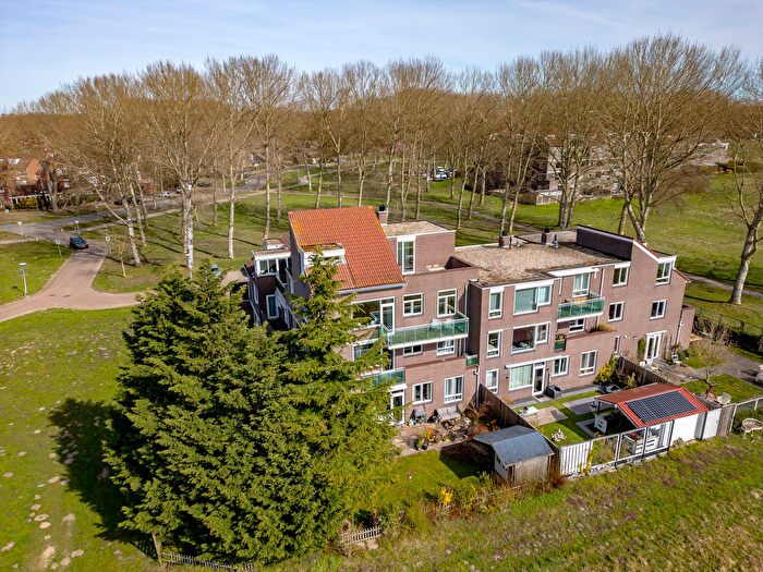 5-kamerappartement te koop in Almere – Terpmeent, Schapenmeent en Terpmeent