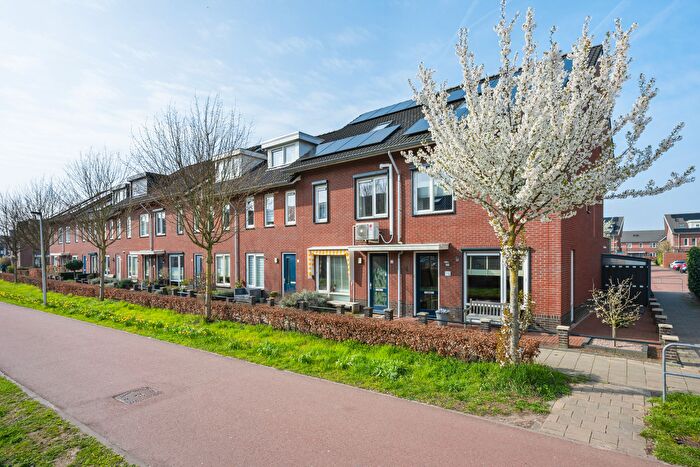 4-kamerhuis te koop in Tuinen, Houten