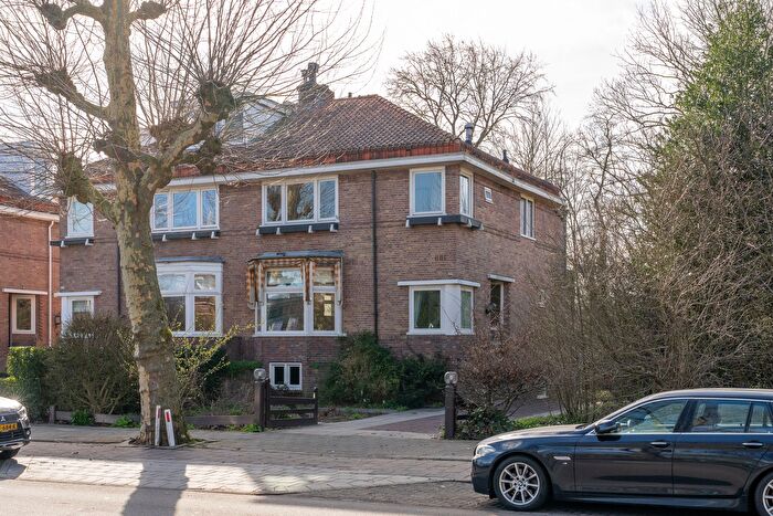 9-kamerhuis te koop in Amstelveen – Amsterdamseweg, Oranjebuurt