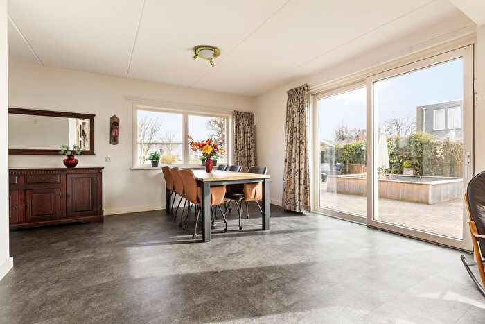 4-kamerhuis te koop in De Hunze, Groningen