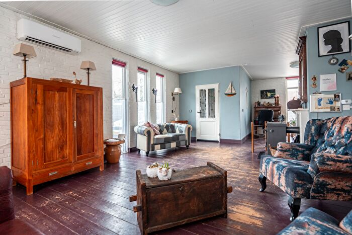 Koop en Huur Huizen - 3