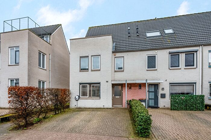 6-kamerhuis te koop in De States, Ede