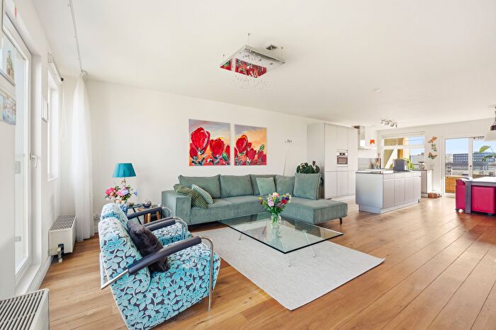 4-kamerappartement te koop in Amsterdam – Sumatrakade, Java-eiland