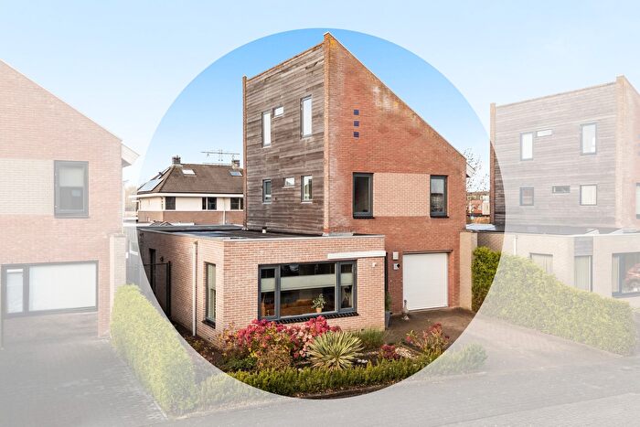 6-kamerhuis te koop in Zuiderburen, Leeuwarden