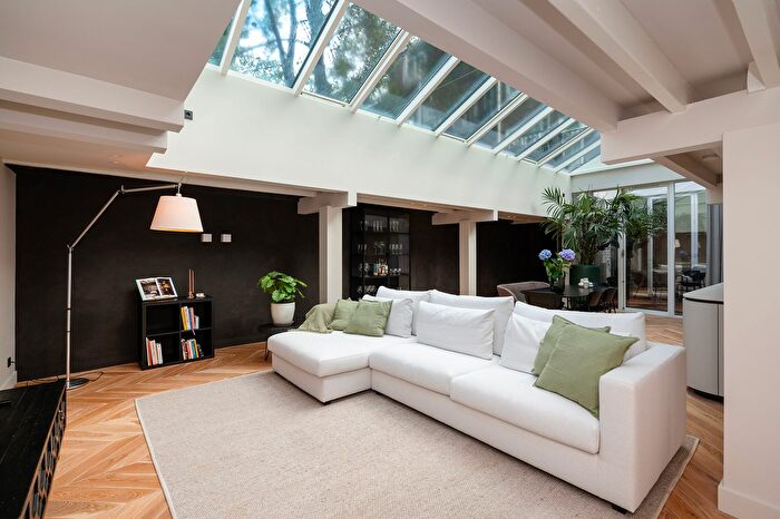 4-kamerappartement te huur in Amsterdam – Marco Polostraat, Columbusplein e.o.