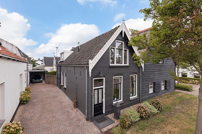 4-kamerhuis te koop in Nieuw-Beijerland Woonkern, Nieuw-Beijerland