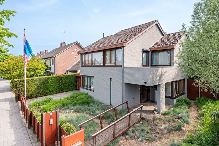 7-kamerhuis te koop in Hoevenseveld, Uden